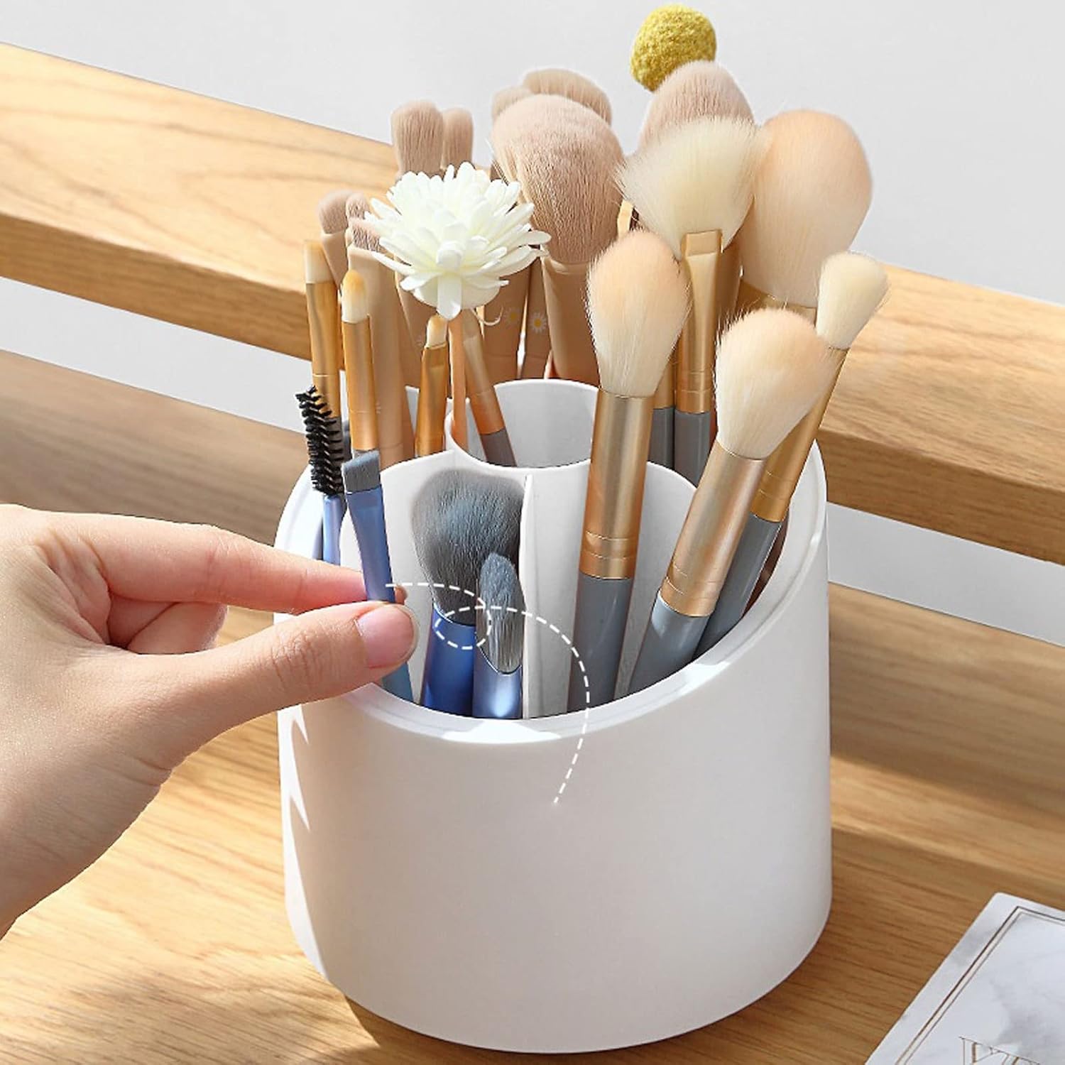 360 Rotating Makeup Brush Holders Makeup Organizer with Lid Makeup Brush Organizer Holder, Beauty Brush Storage Box Eyebrow Pencil Eyeshadow Storage Tube Organizer